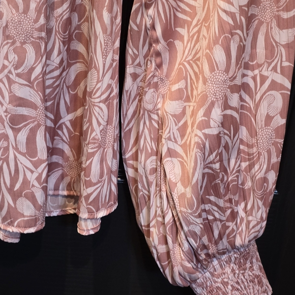 Anthropologie Blush Pink Leaf Print Blouse - Picture 4 of 10